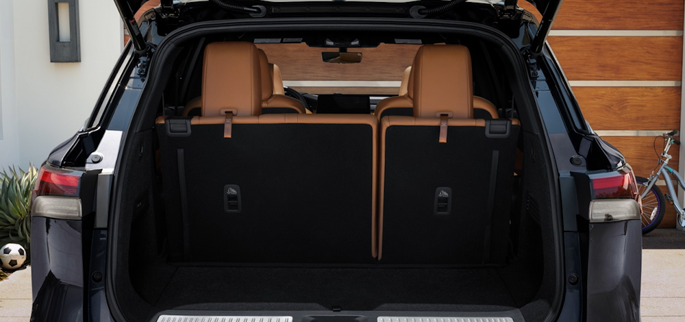 2025 INFINITI QX60 SUV cargo space